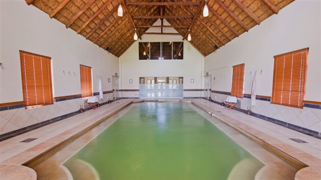Kievits Kroon Kievits Kroon is a country estate just 10 minutes from Pretoria and 45 minutes from Johannesburg. Its Cape Dutch-style architecture gives rise to the ...